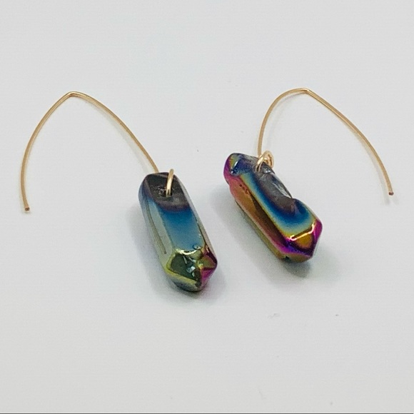 NEW Earrings Quartz Crystal Points Titanium Coated Oil Slick Gold Tone Ear Wires - Picture 7 of 10